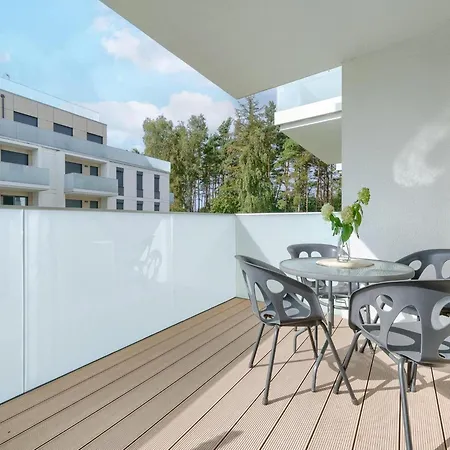 Beautiful By The Beach, Apartment *